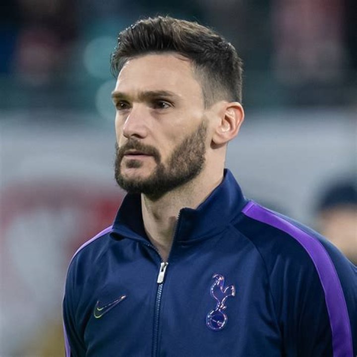 Hugo Lloris- Wiki, Age, Height, Wife, Net Worth, Ethnicity, Career
