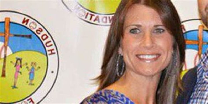 Hyla Ross- Net Worth, Bio, Age, Height, Husband, Nationality, Ethnicity