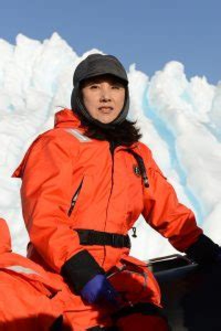 In-Young Ahn- Biography, Age, Height, Net Worth, Boyfriend, Dating