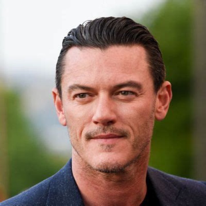 Is Luke Evans Married? Actor Relationship, Family And Kids Details