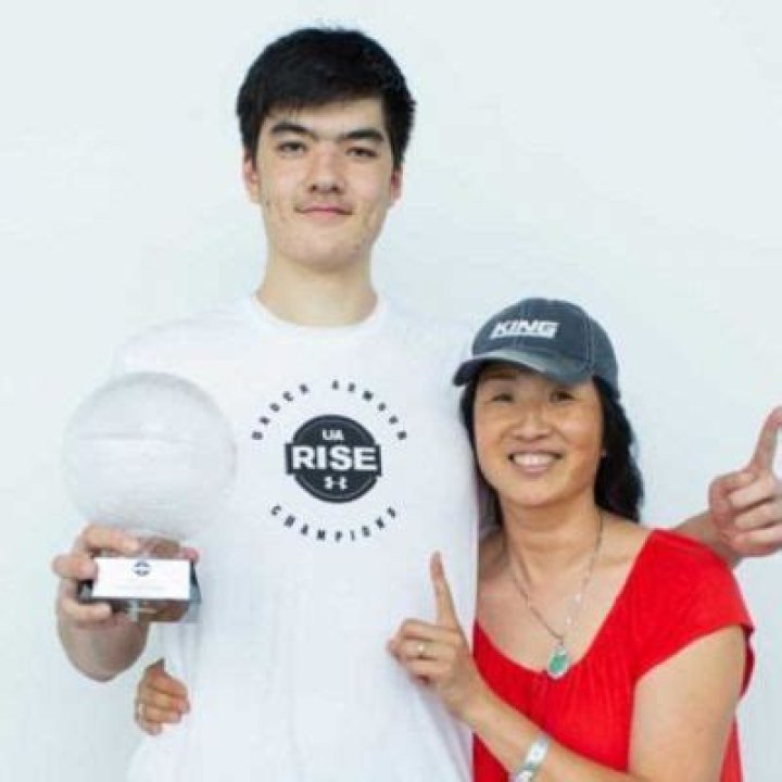 Is Zach Edey Dating Anyone? Relationship, Family & Net Worth