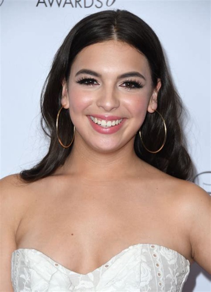 Isabella Gomez- Wiki, Age, Net Worth, Boyfriend, Height, Ethnicity