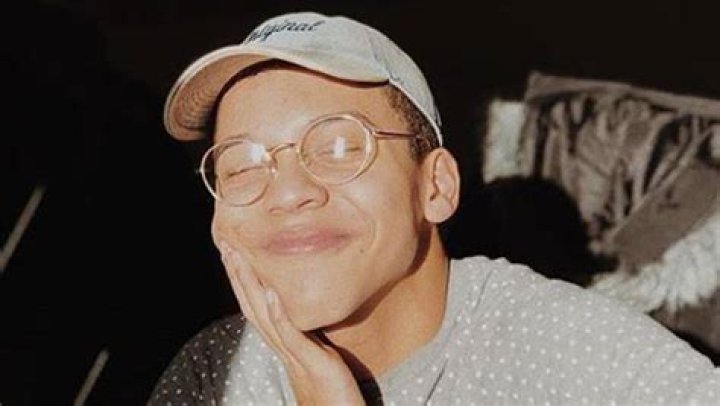 Isiah Perysian- Biography, Age, Height, Net Worth, Relationship