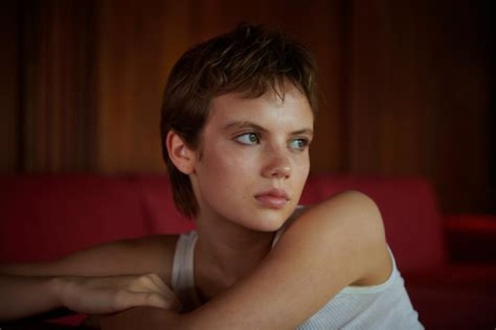 Isla Johnston- Wiki, Age, Height, Net Worth, Parents, Ethnicity