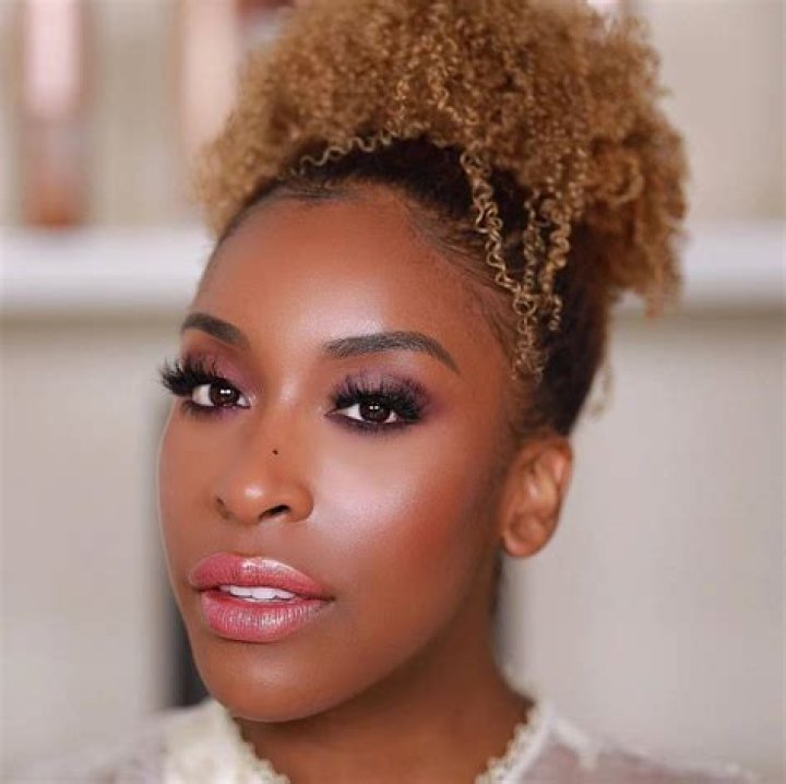 Jackie Aina- Bio, Age, Husband, Net Worth, Height, Career