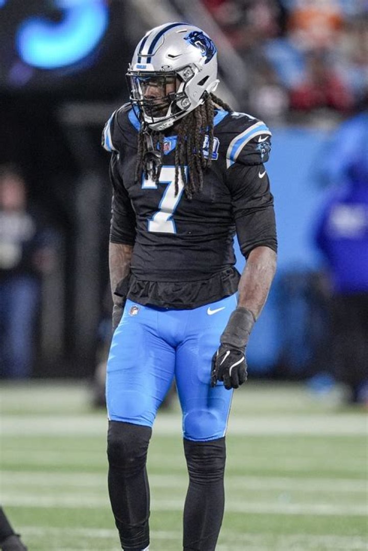 Who Is Jadeveon Clowney? Wiki, Age, Height, Net Worth, Wife, Marriage