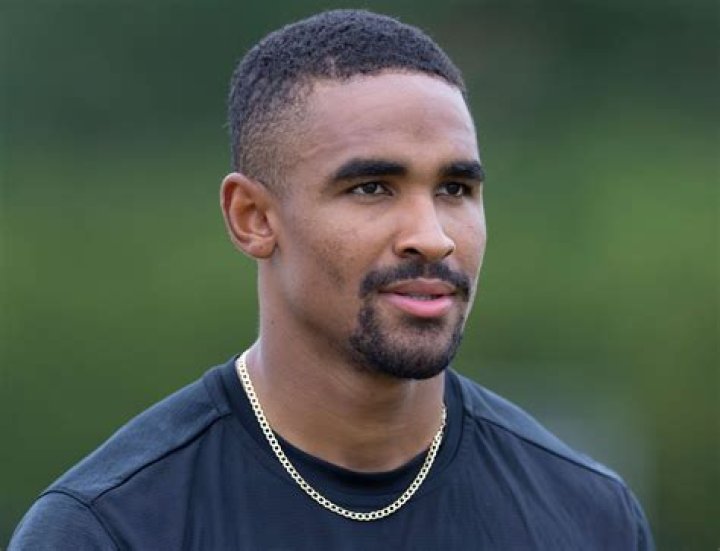 Jalen Hurts- Wiki, Age, Height, Girlfriend, Net Worth, Ethnicity, Career