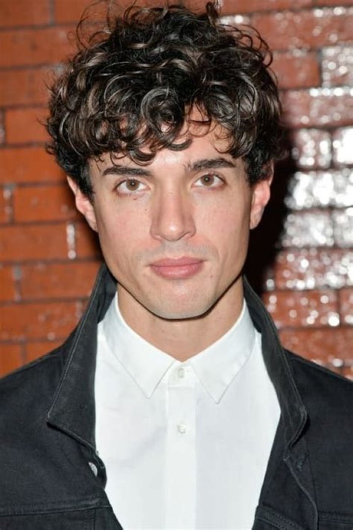 James Cusati-Moyer- Wiki, Age, Height, Net Worth, Girlfriend, Dating