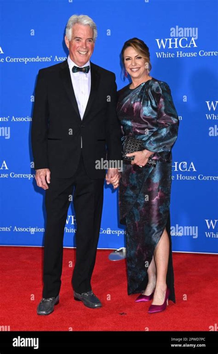 
Jane Sullivan Roberts- Wiki, Age, Height, Net Worth, Husband, Ethnicity	