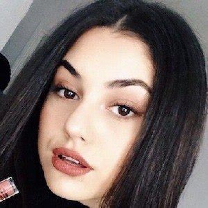 Jasmina Stambolic- Age, Net Worth, Height, Boyfriend, Career, Ethnicity