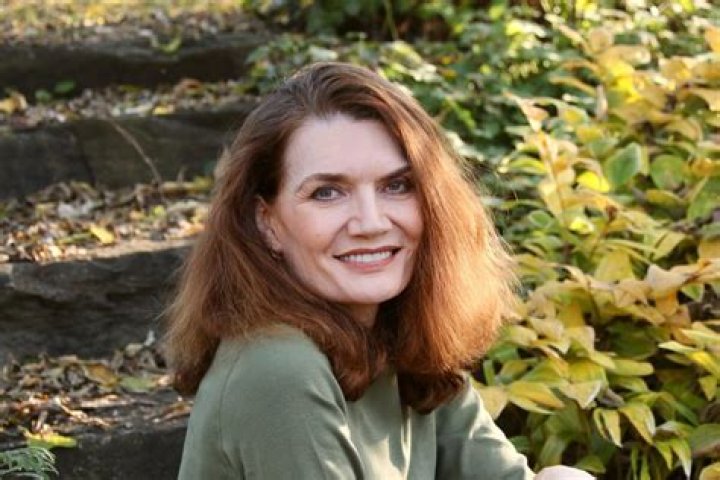 Who is Jeannette Walls? Wiki, Age, Husband, Net Worth, Ethnicity