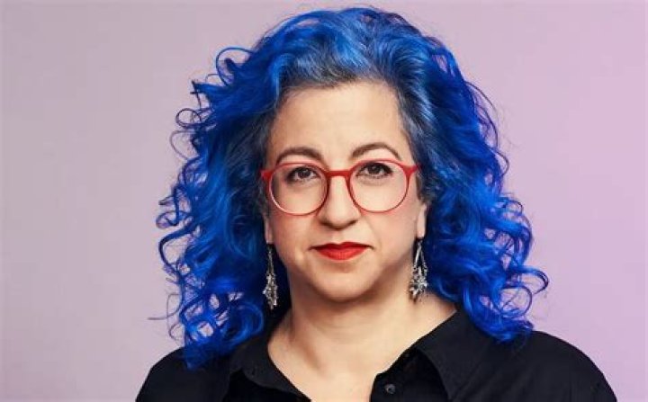 
Who is Jenji Kohan? Wiki, Age, Height, Husband, Net Worth, Ethnicity	