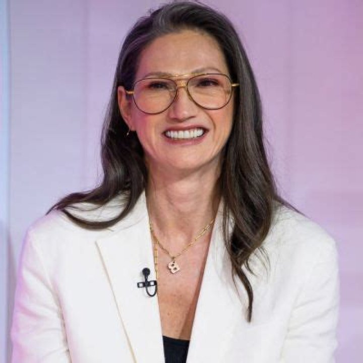 Jenna Lyons Net Worth: How Rich Is She? Former J.Crew President Career Highlights