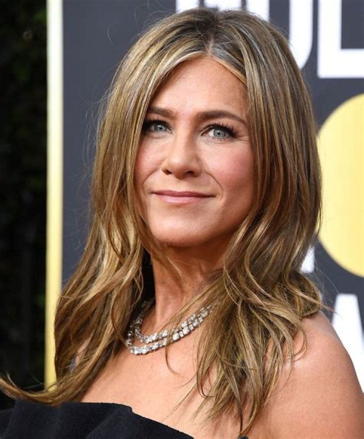 Jennifer Aniston- Age, Height, Husband, Net Worth, Ethnicity
