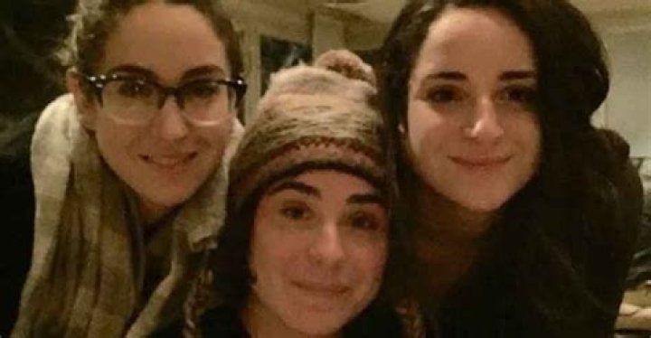 Jennifer Belle Saget- Wiki, Age, Ethnicity, Boyfriend, Net Worth, Height, Career (Biographygist)