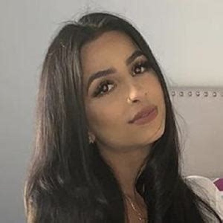 Jesenia Sosa- Net Worth, Bio, Age, Boyfriend, Height, Career
