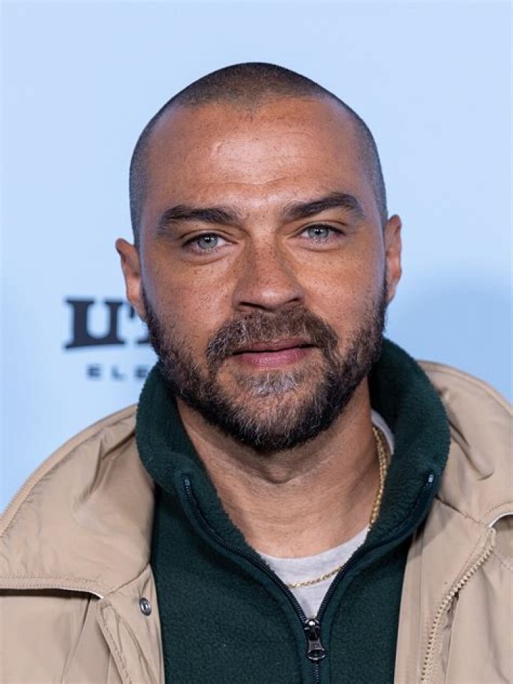 Jesse Williams- Bio, Age, Height, Net Worth, Girlfriend, Dating