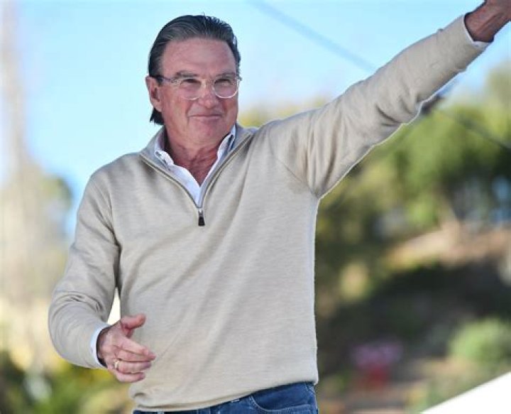 Jimmy Connors- Wiki, Age, Height, Net Worth, Wife, Marriage