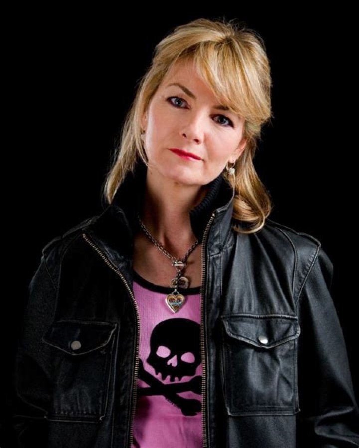 Jo Caulfield- Wiki, Age, Height, Net Worth, Husband, Ethnicity