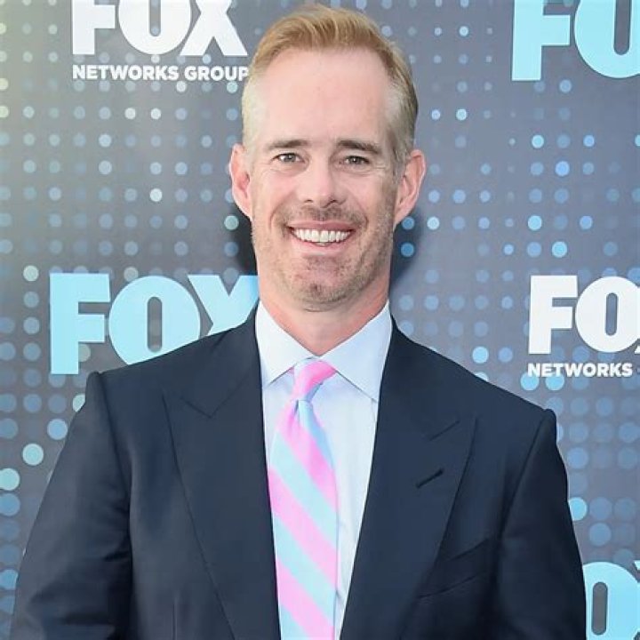 Joe Buck- Bio, Wiki, Age, Girlfriend, Height, Career, Net Worth