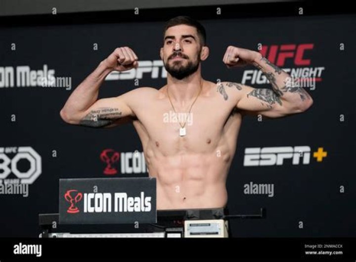 Joe Solecki- Wiki, Age, Height, Net Worth, Wife, Marriage