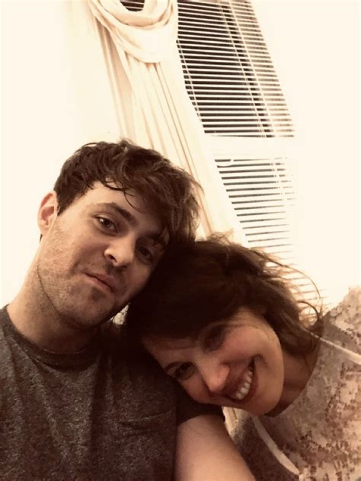 
Joey Batey- Bio, Age, Height, Net Worth, Girlfriend, Dating	