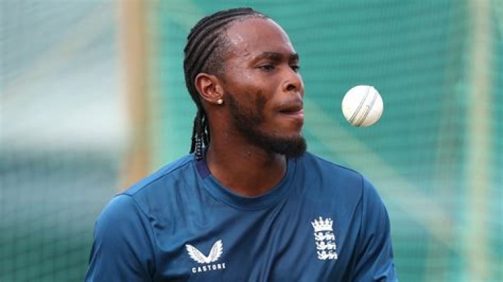 Jofra Archer- Wiki, Age, Height, Girlfriend, Net Worth, Ethnicity, Career