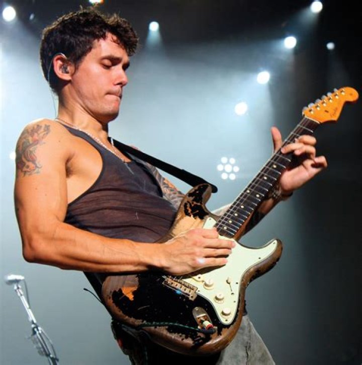 John Mayer- Bio, Age, Net Worth, Girlfriend, Dating, Height