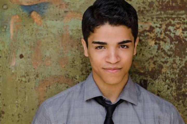 Johnathan Nieves- Wiki, Age, Height, Net Worth, Girlfriend, Ethnicity