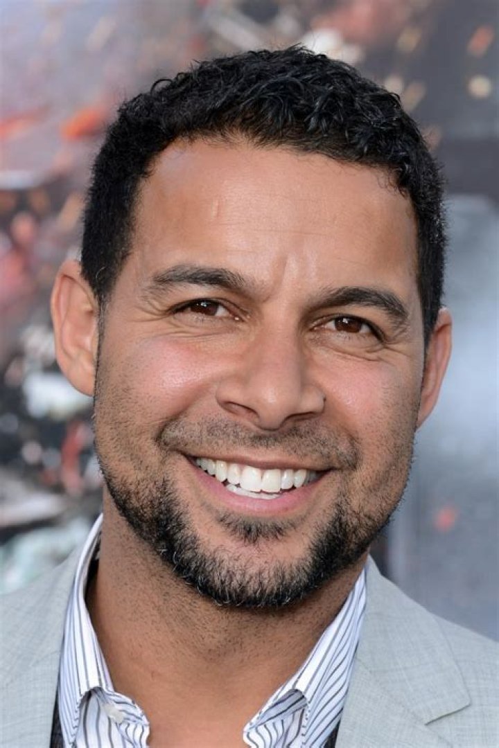 Jon Huertas- Biography, Age, Height, Net Worth, Wife, Marriage
