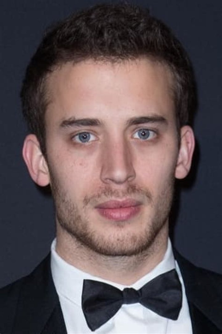 Jonas Bloquet- Wiki, Age, Height, Net Worth, Girlfriend, Ethnicity, Career