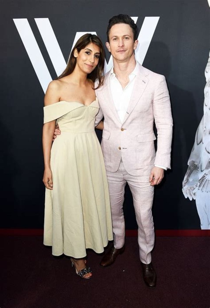 
Jonathan Tucker- Wiki, Age, Height, Net Worth, Wife, Ethnicity	