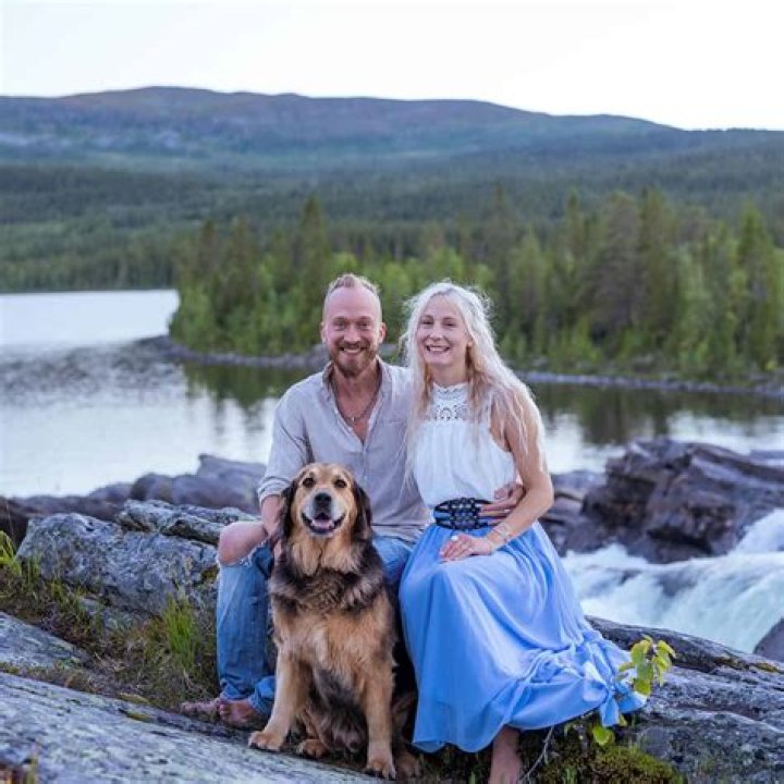 Jonna Jinton- Net Worth, Bio, Age, Nationality, Husband, Height, Career