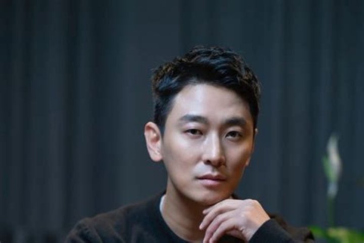 Joo Ji-hoon Is Allegedly In Discussions To Feature In A Forthcoming Medical Drama