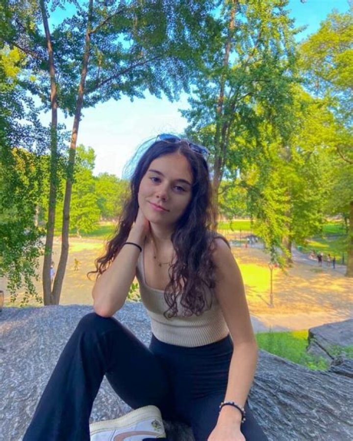 
Julia Antonelli- Age, Height, Net Worth, Boyfriend, Career, Nationality	