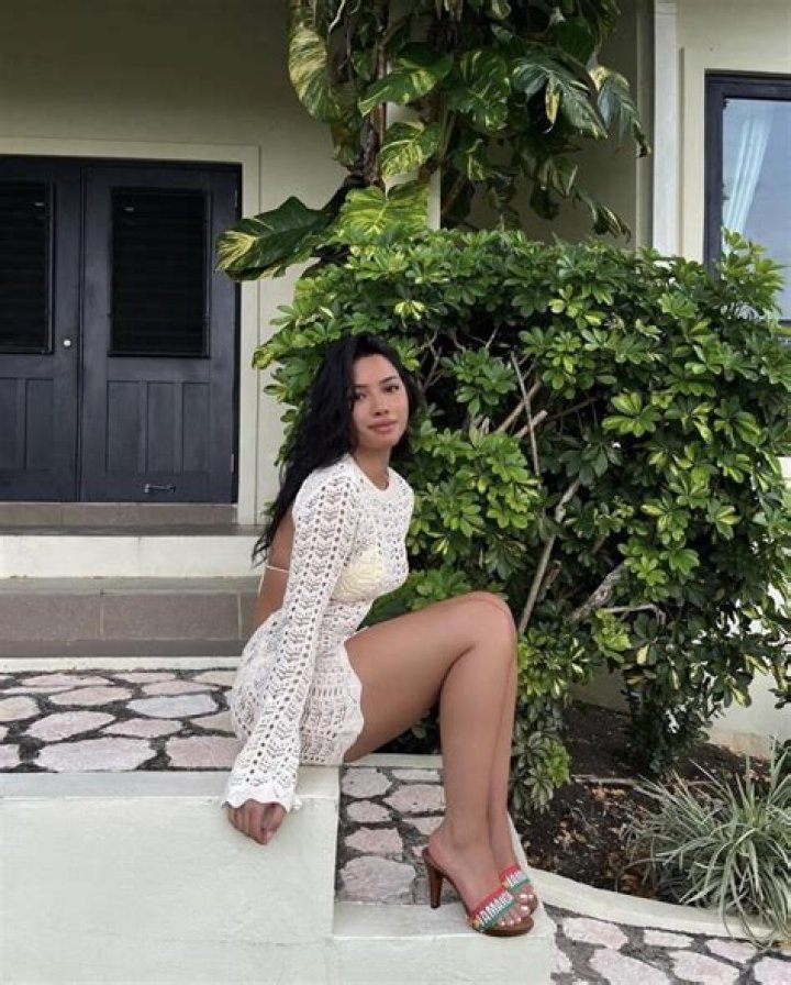 Julia Kelly- Net Worth, Bio, Age, Boyfriend, Ethnicity, Height