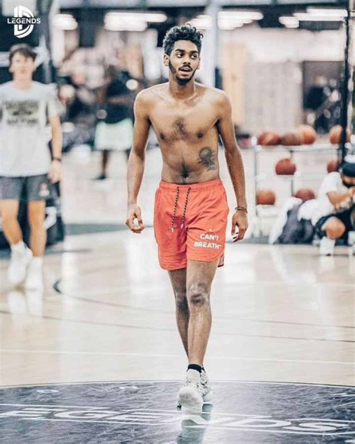 Julian Broadus- Wiki, Age, Height, Net Worth, Girlfriend, Ethnicity