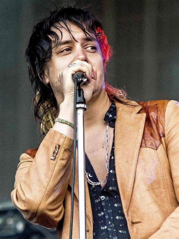 Julian Casablancas- Wiki, Age, Ethnicity, Wife, Height, Net Worth, Career