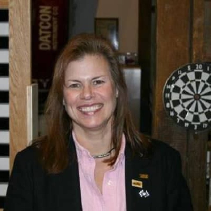 
Jungle Pam Hardy- Bio, Age, Height, Husband, Marriage, Net worth	