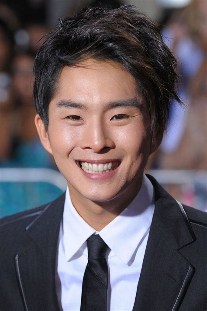 Justin Chon- Wiki, Age, Height, Net Worth, Wife, Ethnicity