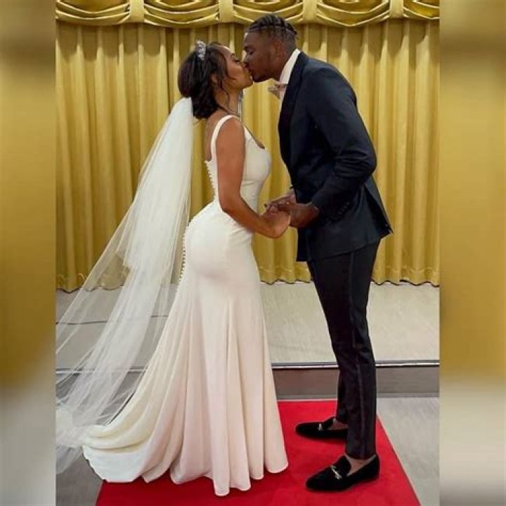 Kalabrya Gondrezick- Wiki, Age, Ethnicity, Husband, Height, Net Worth, Career