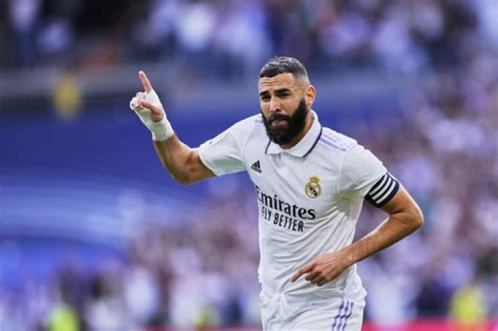 Karim Benzema- Wiki, Age, Height, Wife, Net Worth, Ethnicity, Career