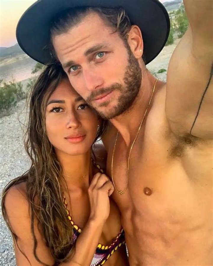 
Karina Elle- Wiki, Age, Height, Weight, Net Worth, Boyfriend, Dating	