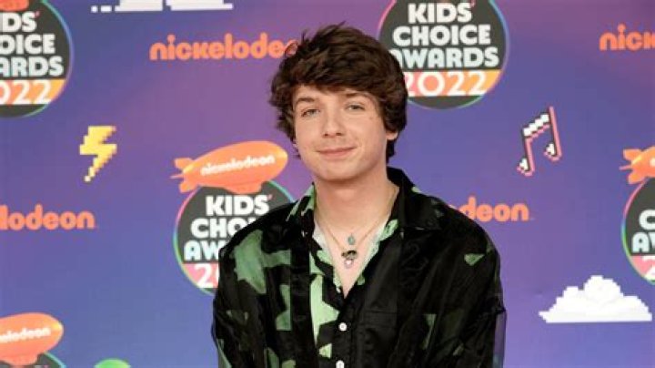 Karl Jacobs- Wiki, Age, Height, Net Worth, Girlfriend, Ethnicity