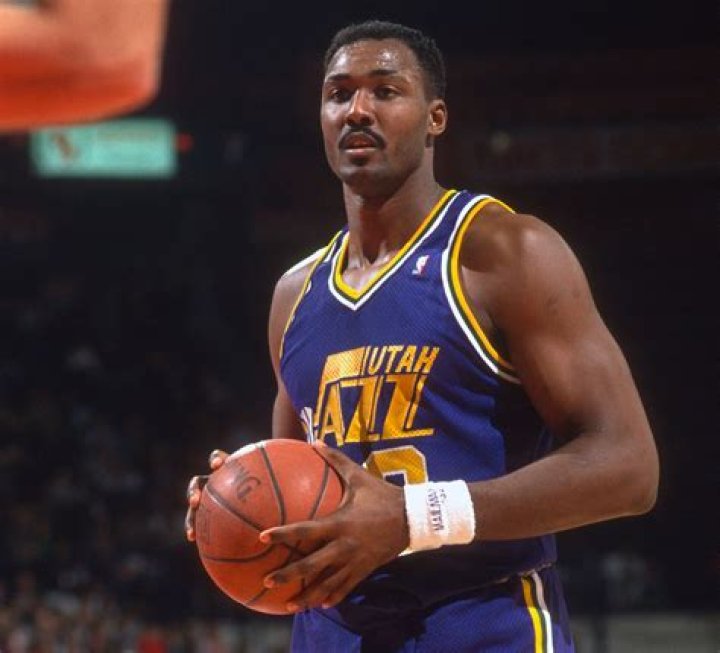 Karl Malone- Wiki, Age, Ethnicity, Wife, Height, Net Worth, Career