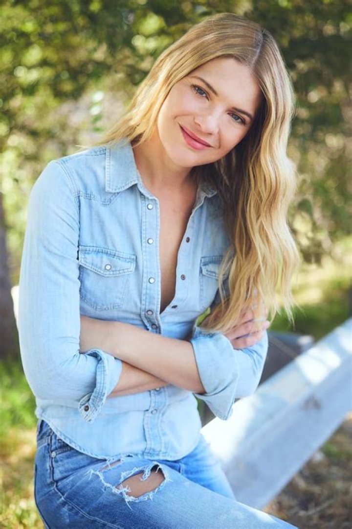 Kate Miner- Wiki, Age, Height, Net Worth, Husband, Ethnicity