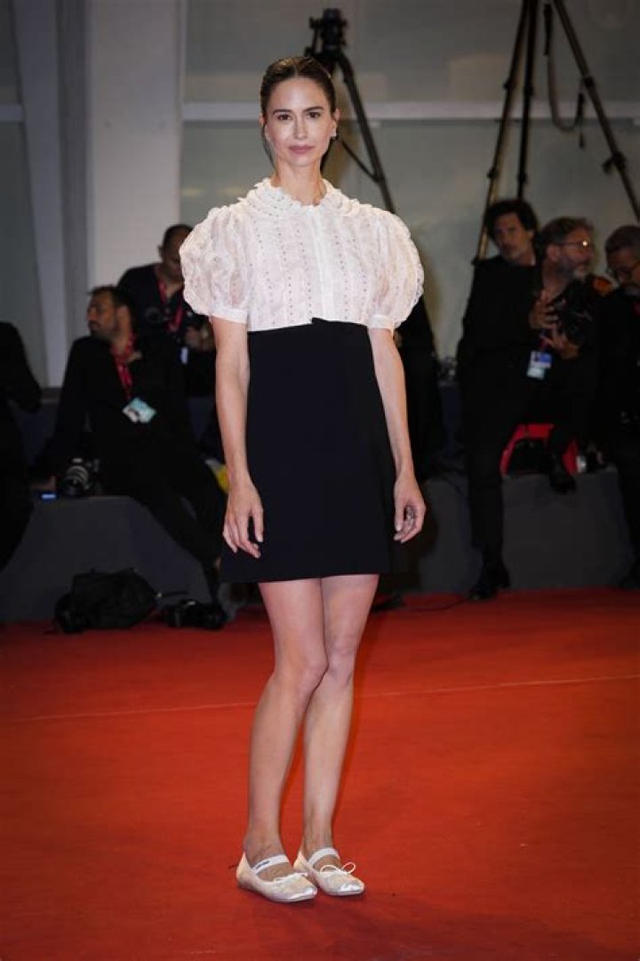 Katherine Waterston- Wiki, Age, Height, Net Worth, Boyfriend, Ethnicity