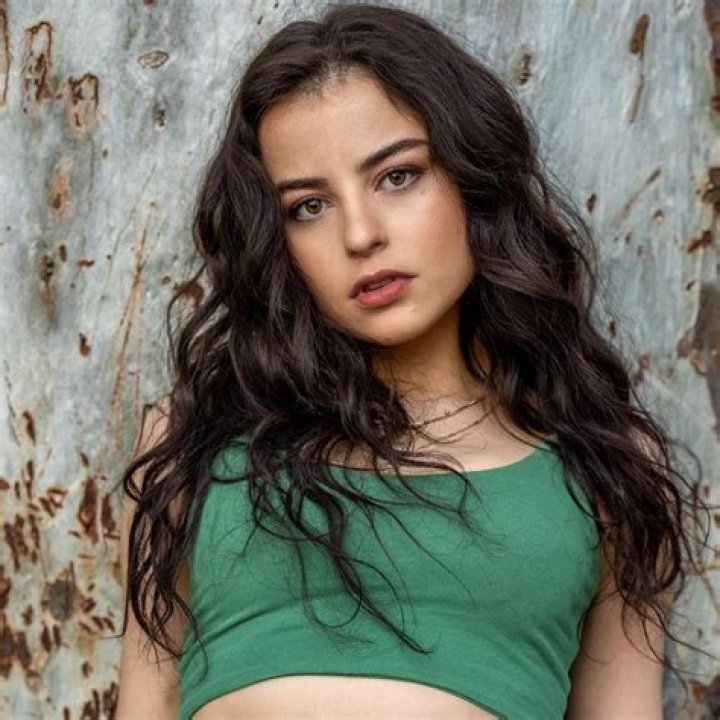 Katie Sarife- Wiki, Age, Height, Ethnicity, Boyfriend, Net Worth, Career