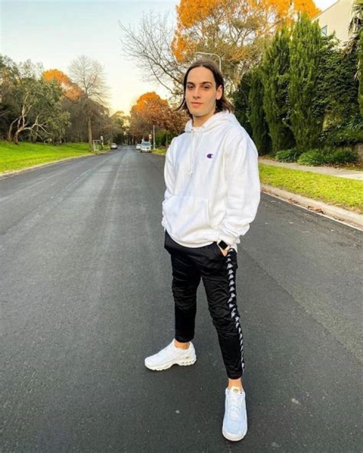 Kavorka DJ- Wiki, Age, Height, Net Worth, Girlfriend, Career