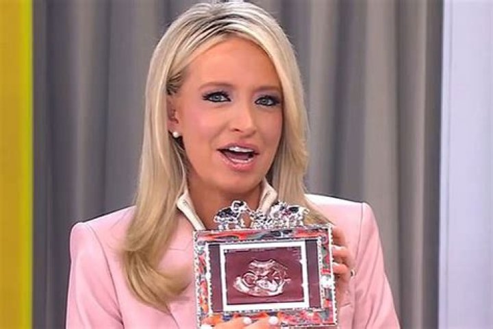 Kayleigh McEnany- Biography, Net Worth, Husband, Age, Height, Career